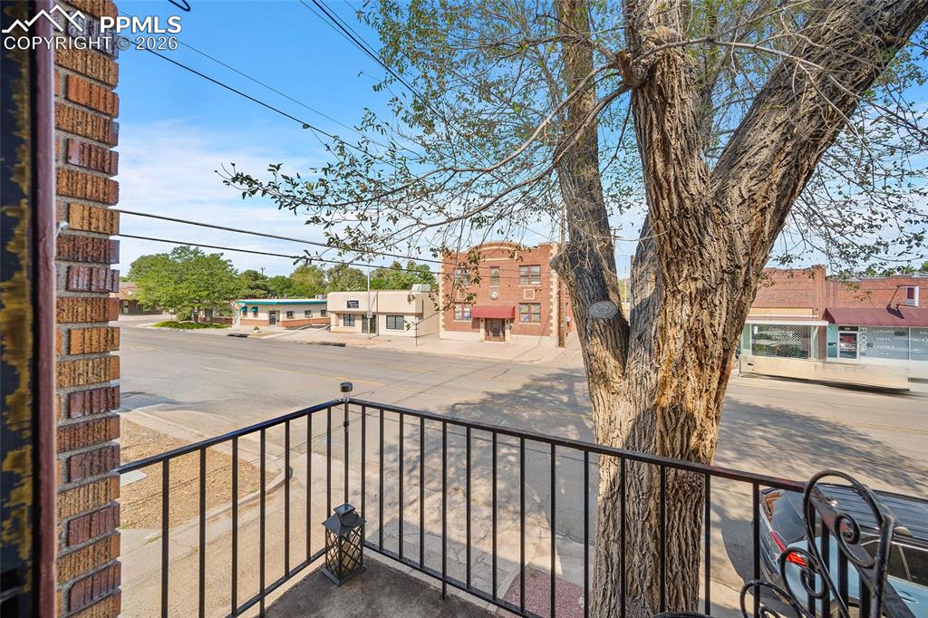 Image 12 of 25: Balcony