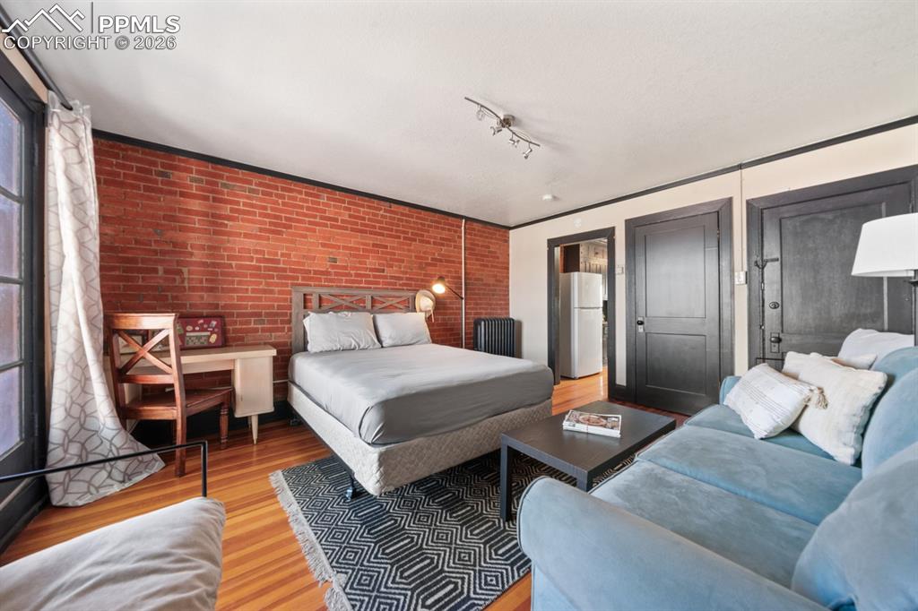 Image 36 of 45: Bedroom