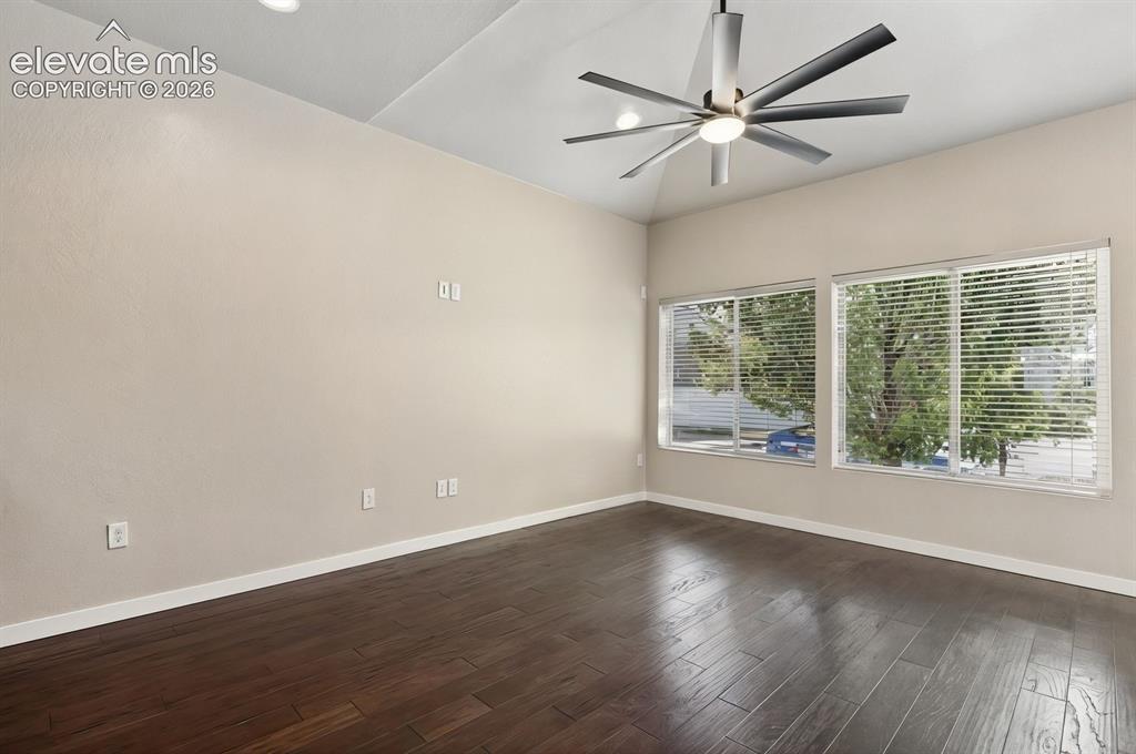 Image 8 of 33: Living Room