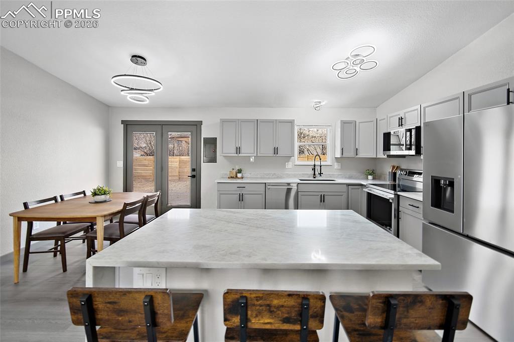 Image 5 of 26: Kitchen