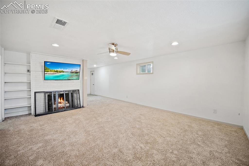 Image 32 of 50: No Description Available