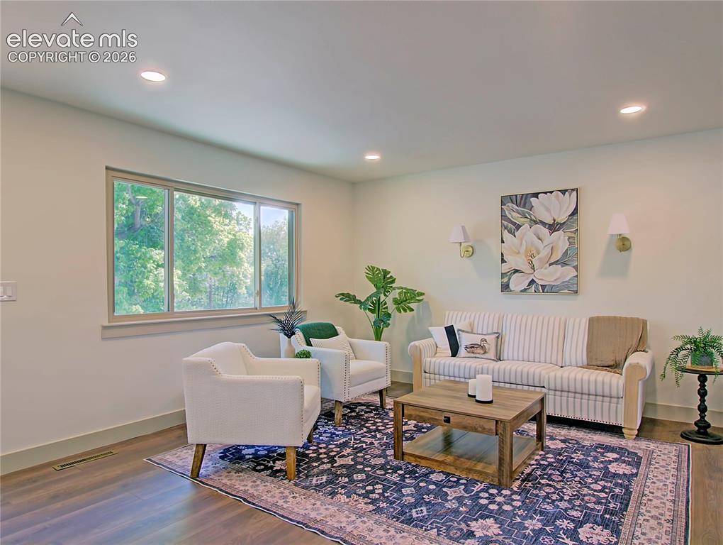 Image 10 of 23: Living Room