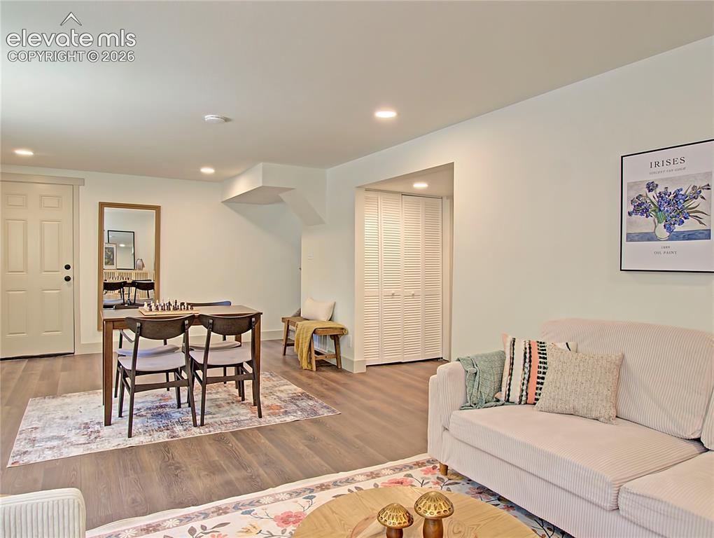 Image 18 of 23: Living Room