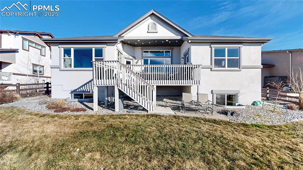 Image 45 of 50: Back of Structure