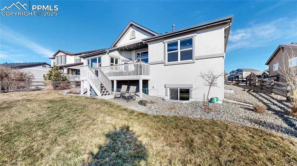 Image 46 of 50: Back of Structure