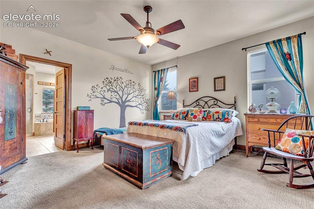 Image 17 of 46: Bedroom