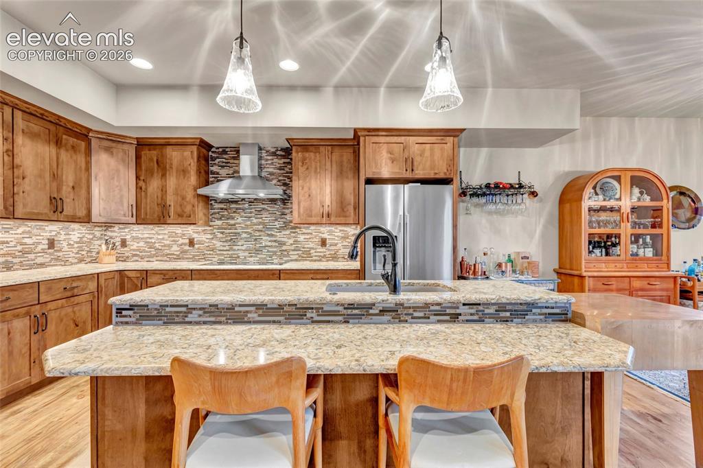Image 8 of 46: Kitchen