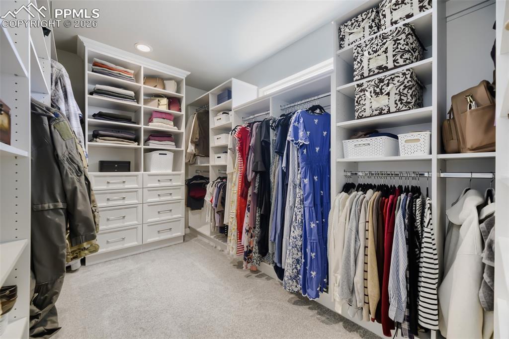 Image 21 of 41: Loft