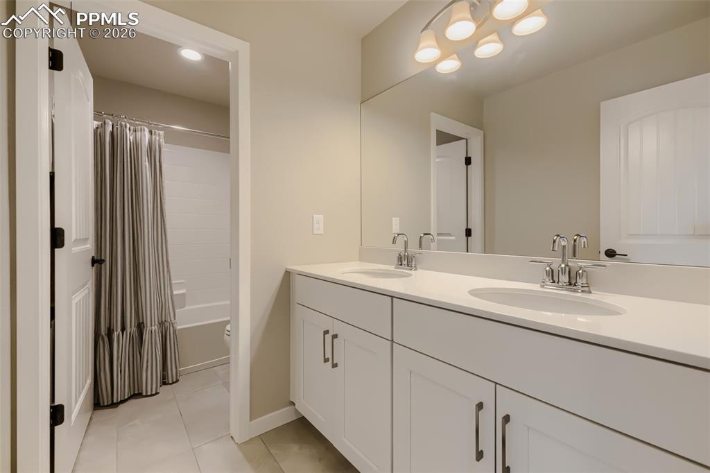 Image 26 of 41: Master Bathroom