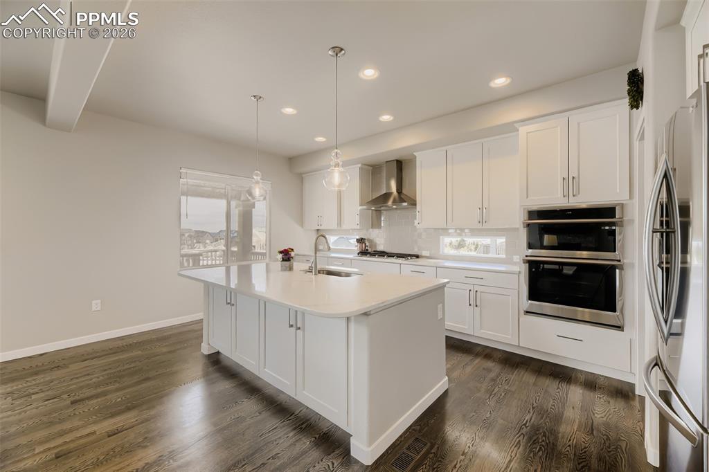 Image 9 of 41: Patio