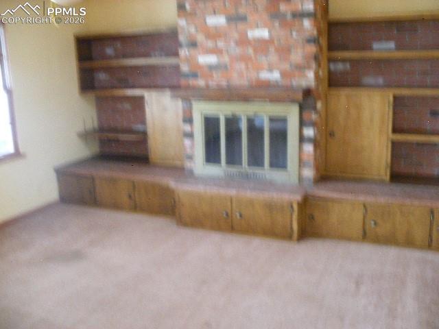 Image 15 of 27: Living Room