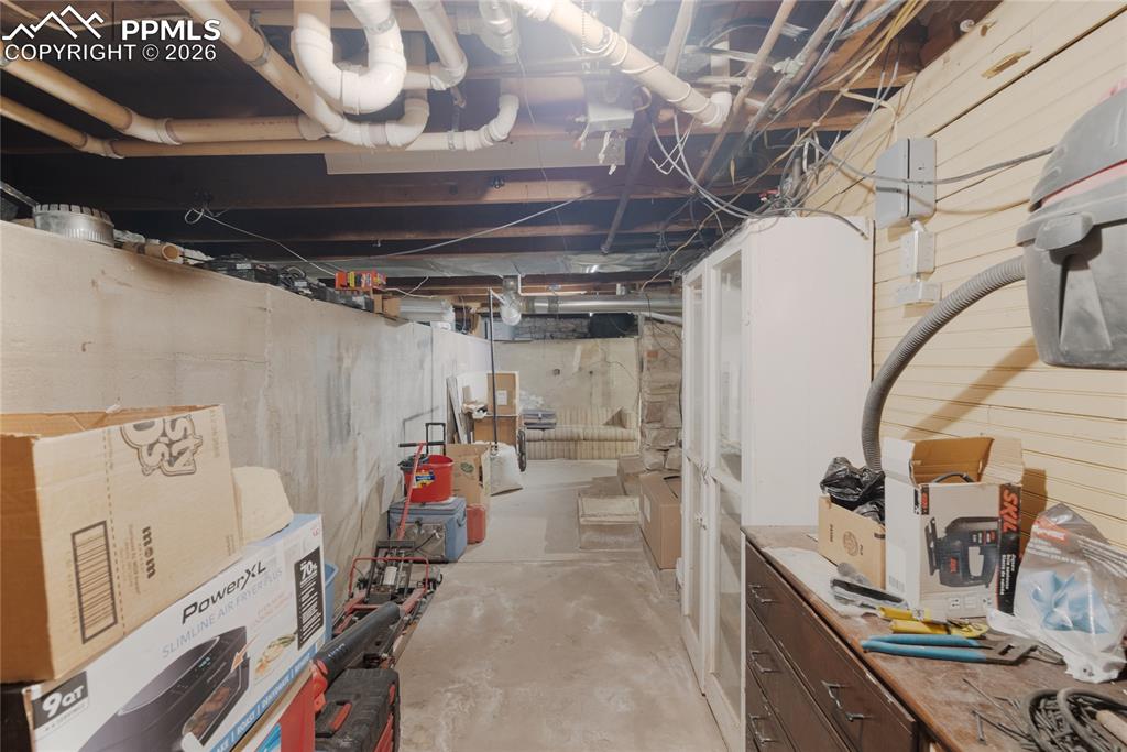 Image 19 of 32: Basement