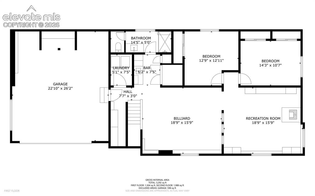 Image 49 of 50: Living Room