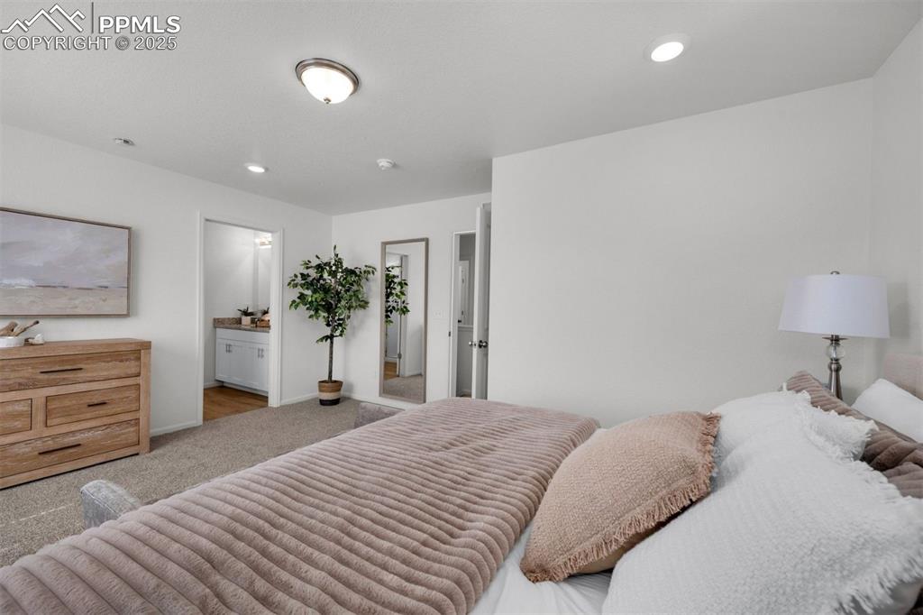 Image 19 of 33: No Description Available