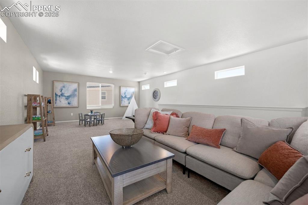 Image 33 of 33: No Description Available