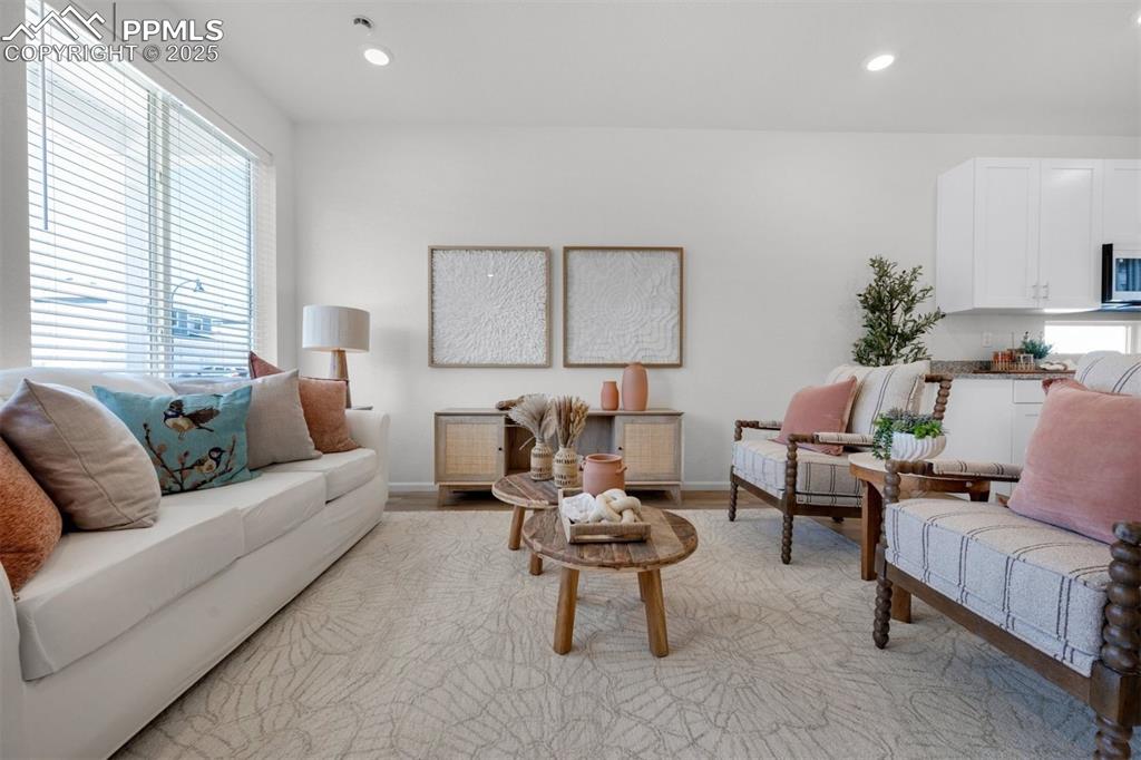 Image 4 of 33: No Description Available