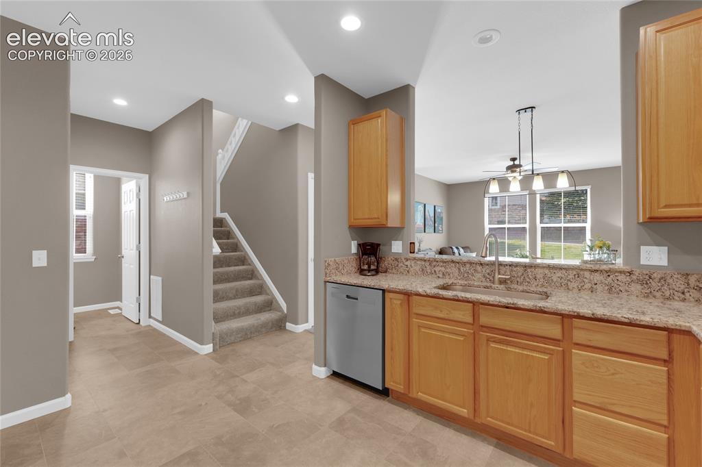 Image 13 of 40: Kitchen