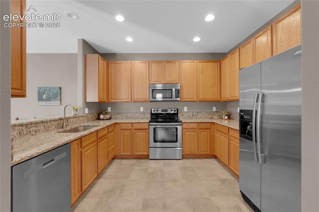 Image 2 of 40: Granite Countertops