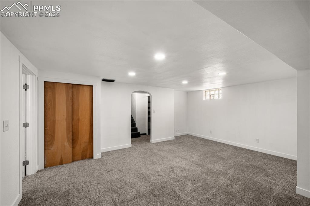 Image 19 of 27: Basement