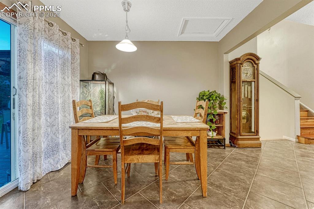 Image 10 of 48: Dining Area