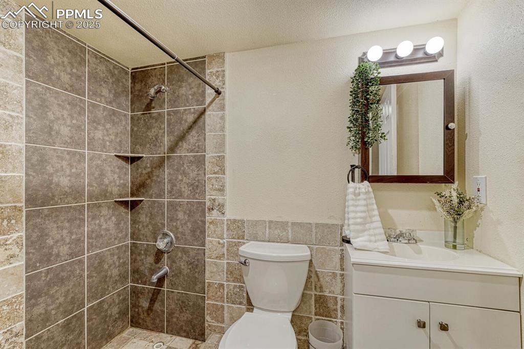 Image 18 of 48: Lower Level 3/4 Bathroom