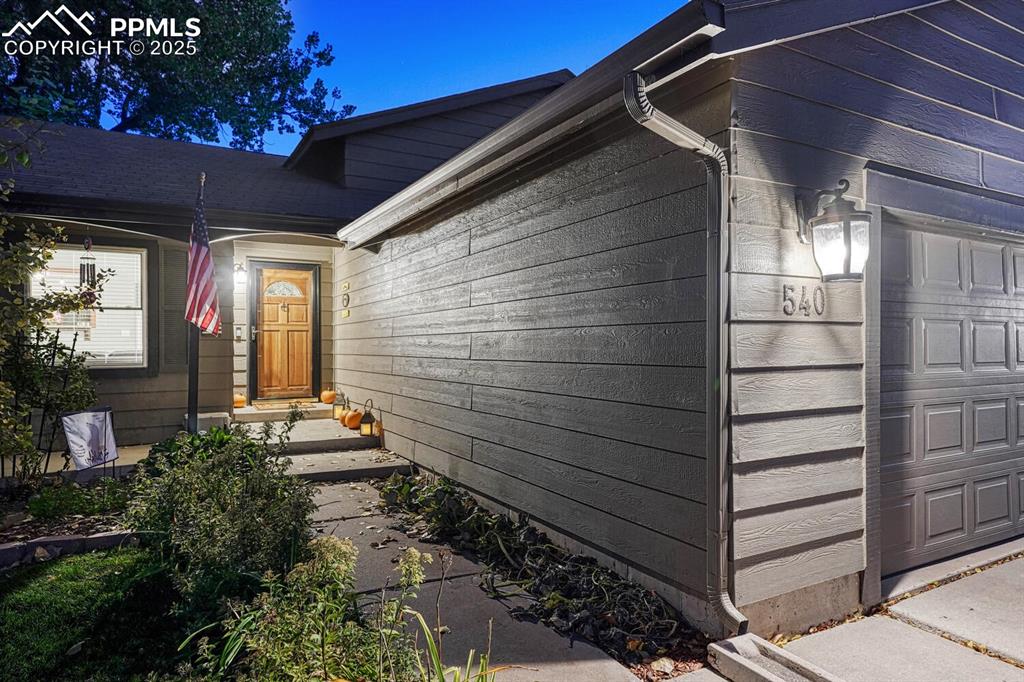 Image 4 of 48: Front