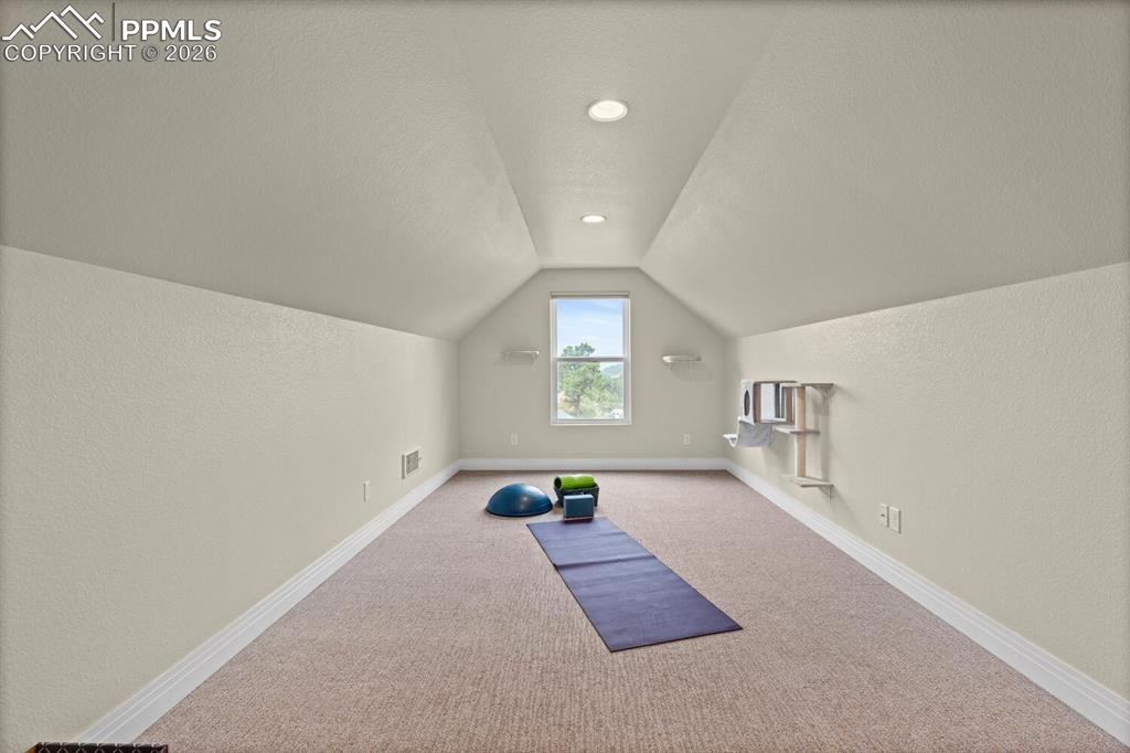 Image 22 of 32: Exercise Room