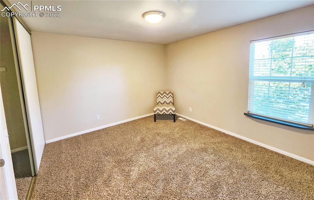 Listing 9308848, Image 17 of 37