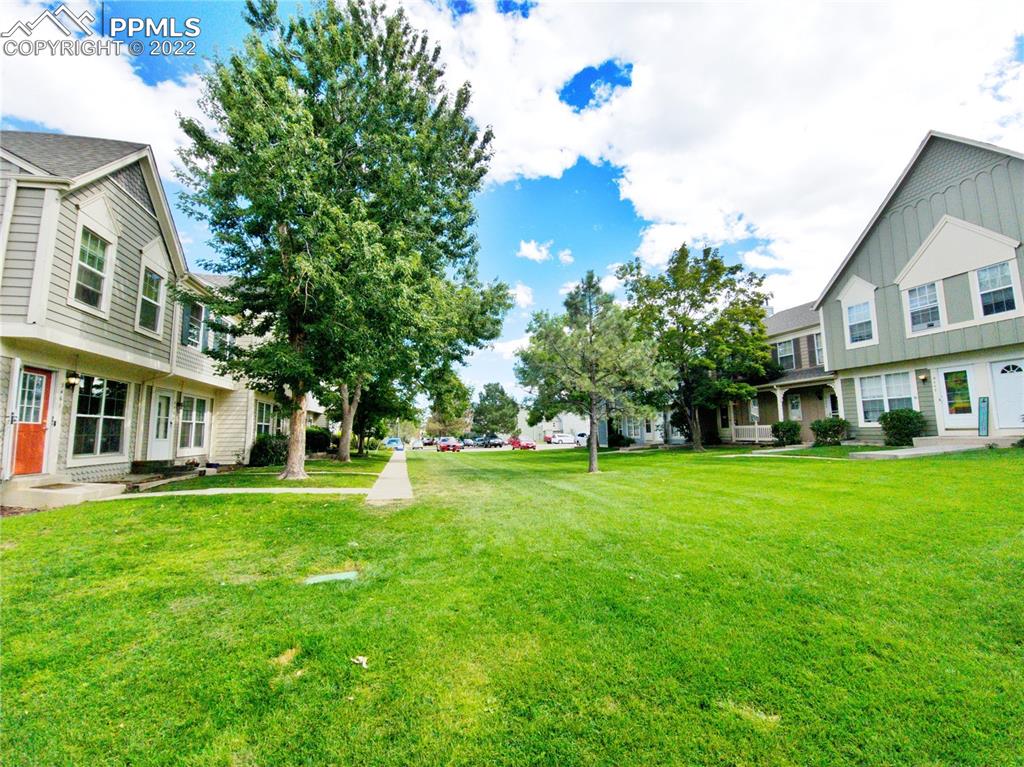 Listing 9308848, Image 3 of 37