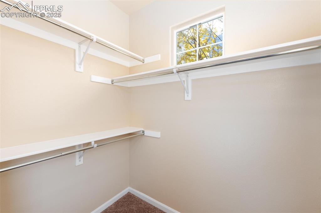 Image 16 of 31: Closet