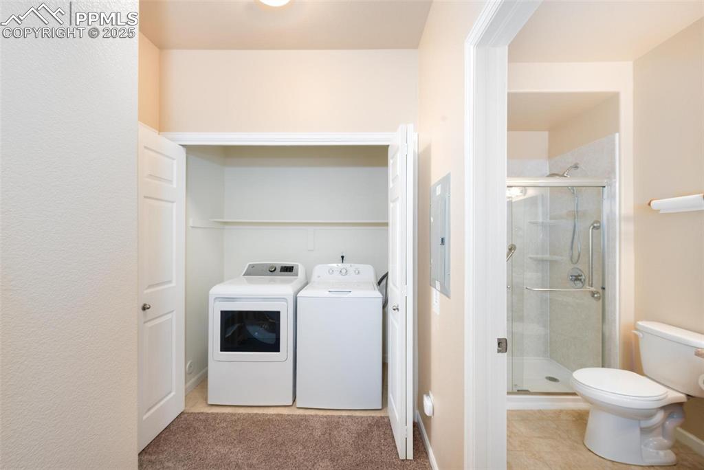 Image 19 of 31: Laundry