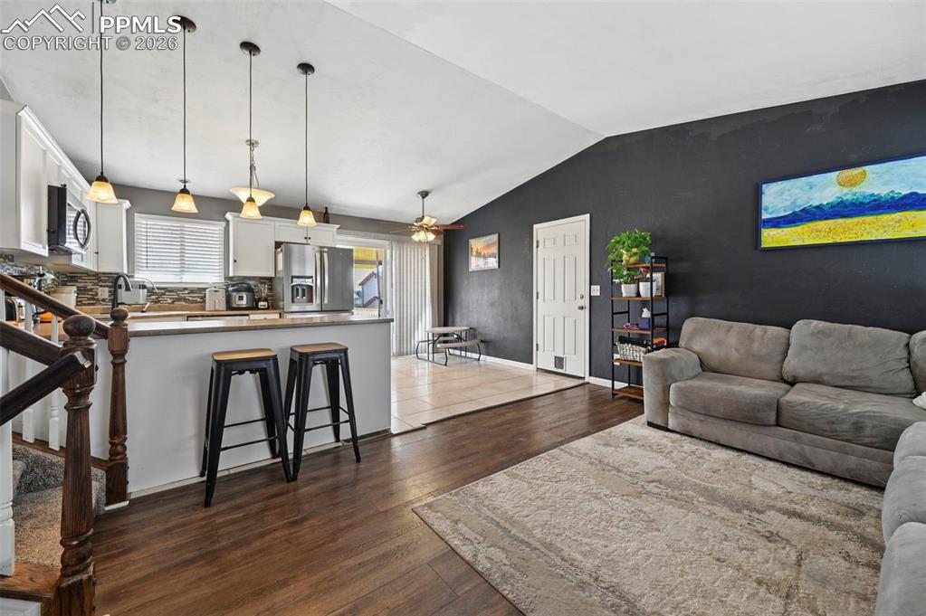 Image 2 of 32: Living Room