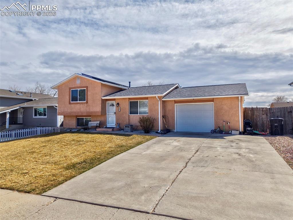 Image 20 of 32: Front of Structure