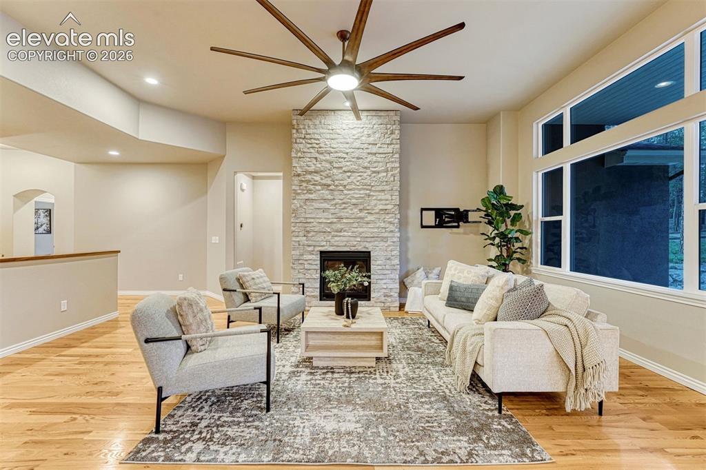 Image 10 of 29: Living Room
