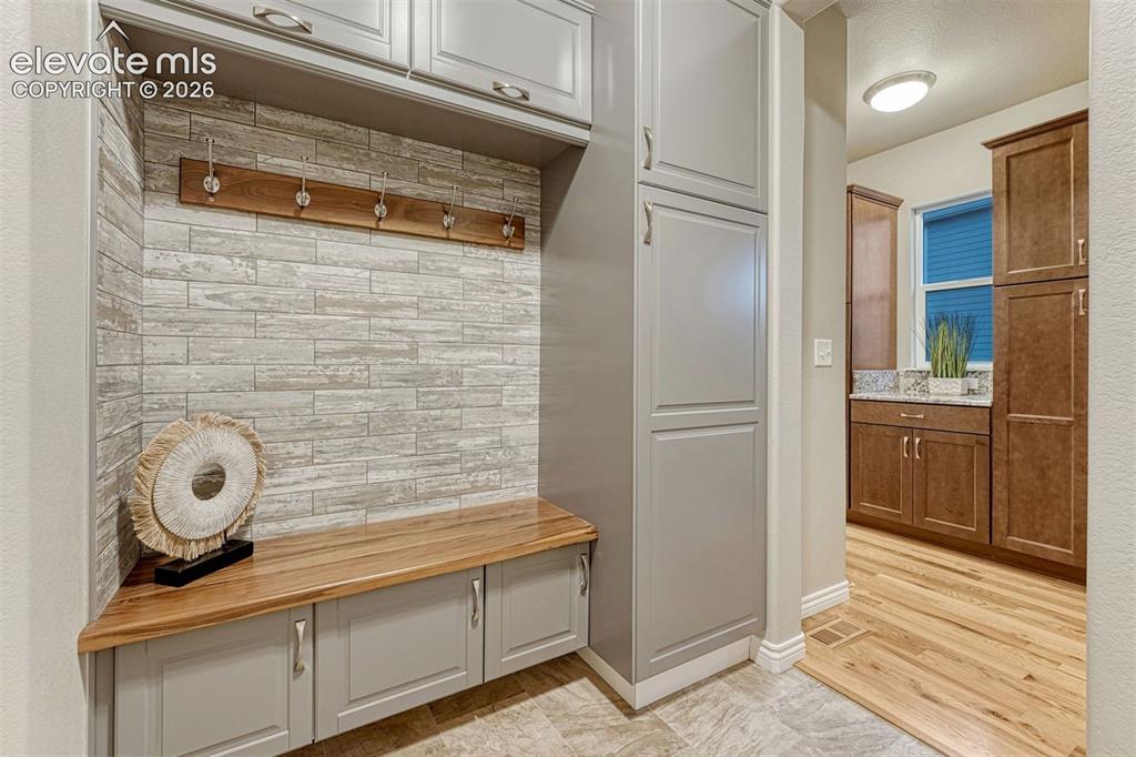 Image 14 of 29: Mud Room