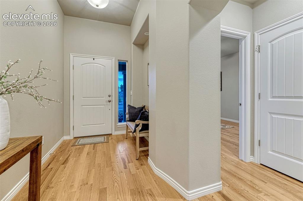 Image 9 of 29: Entry