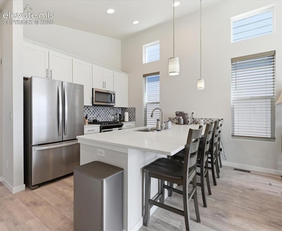 Image 13 of 22: Kitchen
