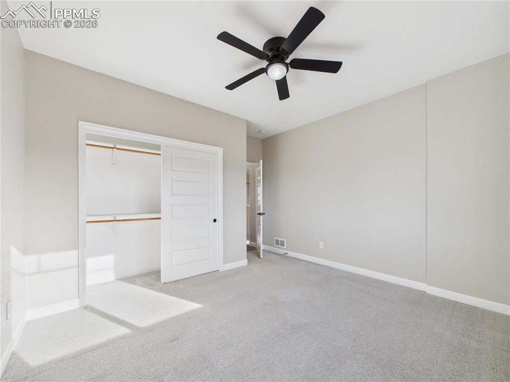 Image 17 of 40: Bedroom