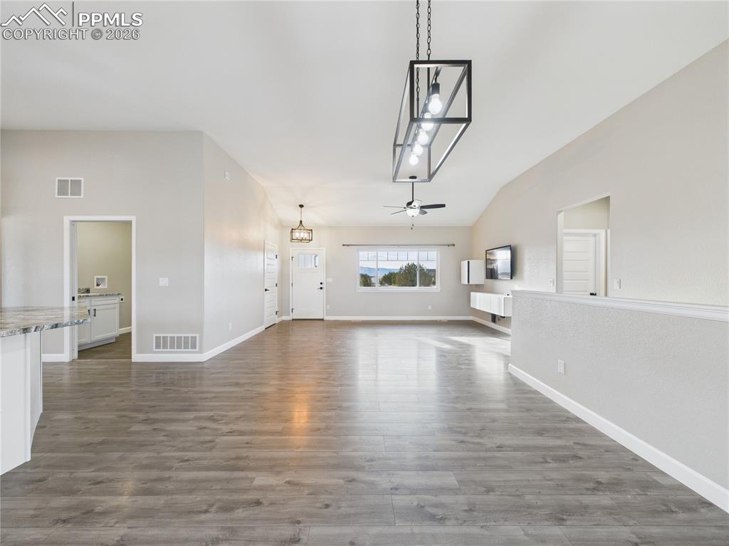 Image 30 of 40: Living Room