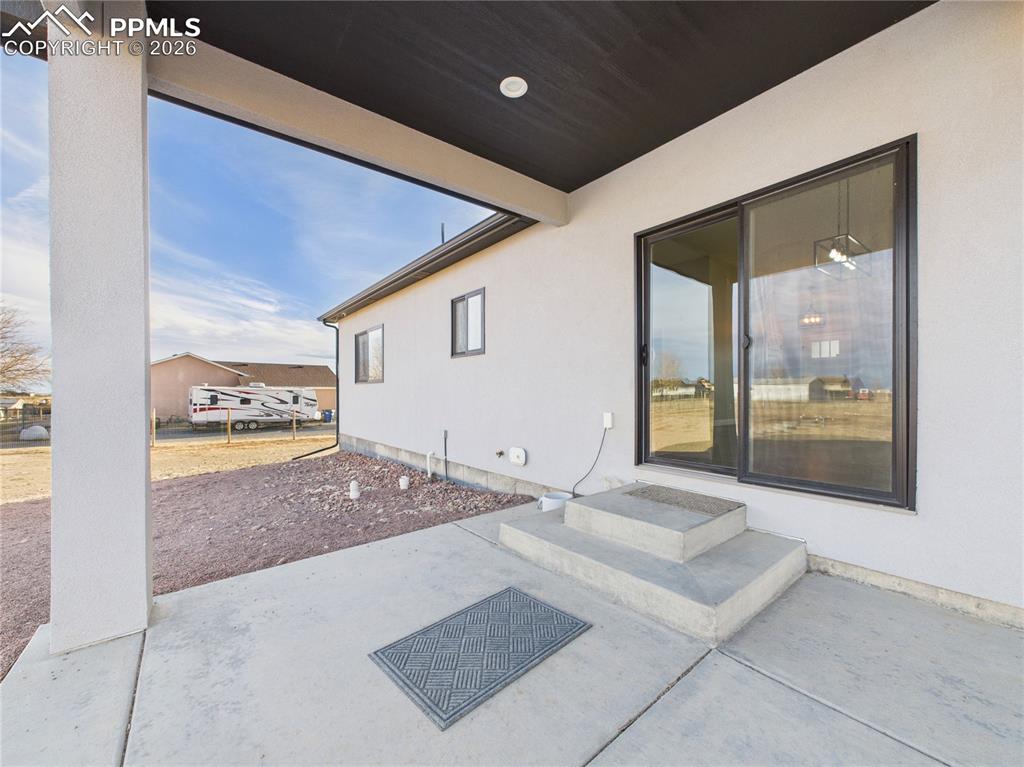 Image 39 of 40: Patio