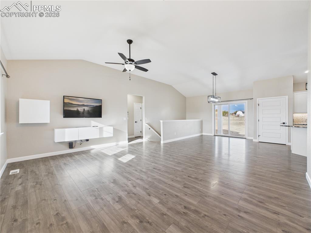 Image 4 of 40: Living Room