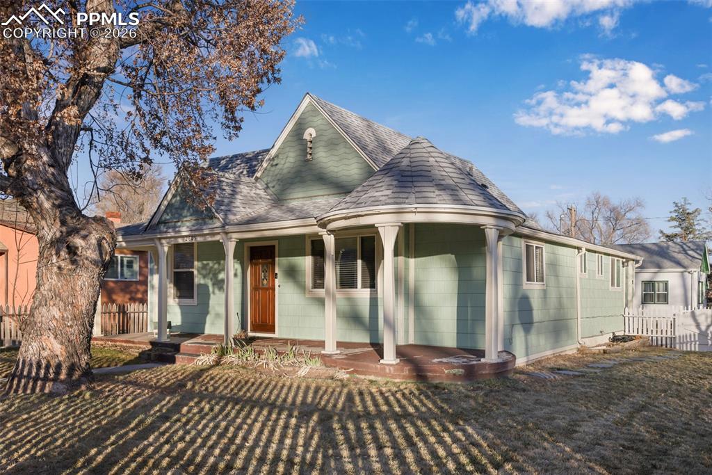 Image 2 of 27: Front of Structure