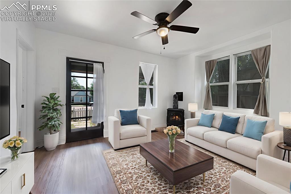 Image 4 of 31: Virtually staged