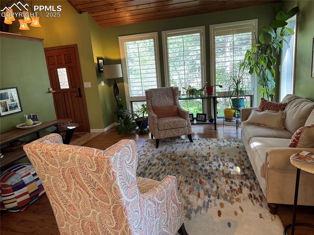 Image 6 of 49: Living Room