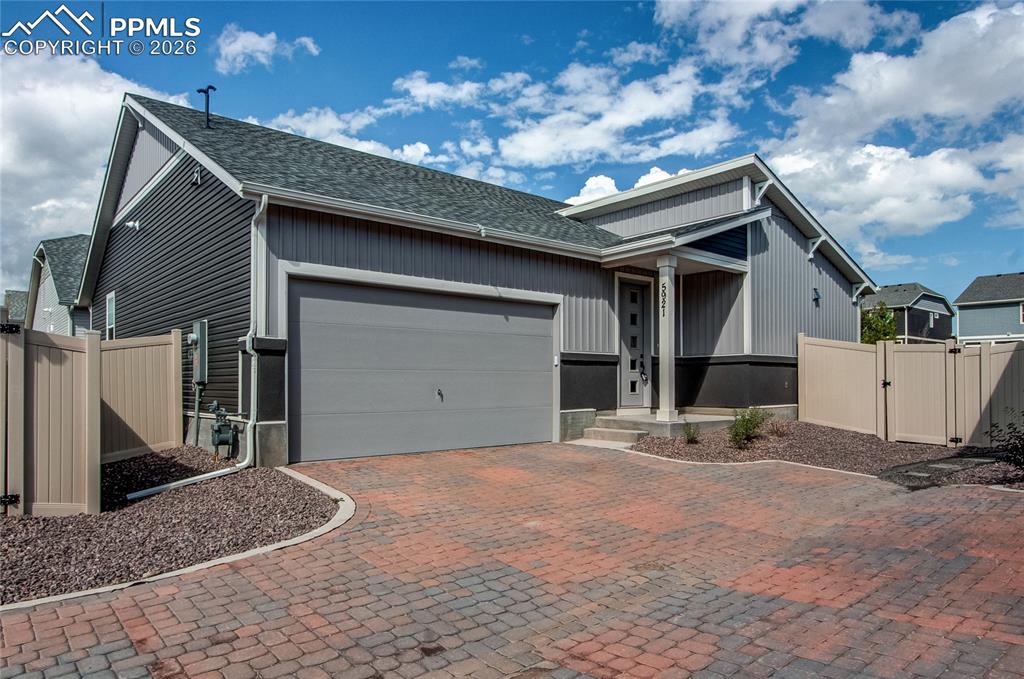 Image 1 of 31: Front of Structure