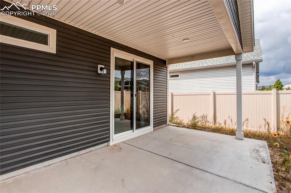 Image 26 of 31: Patio