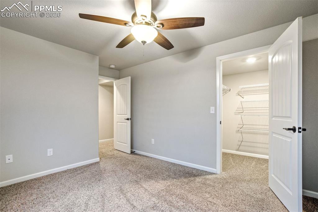 Image 41 of 50: Bedroom