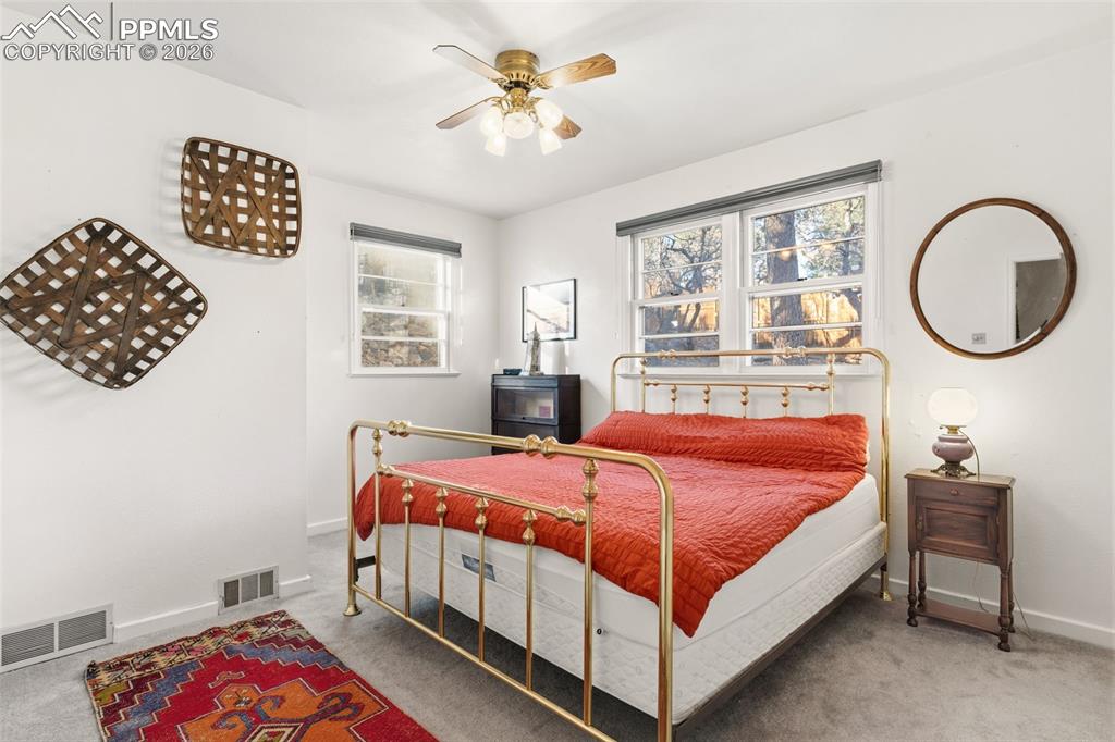 Image 15 of 49: Bedroom