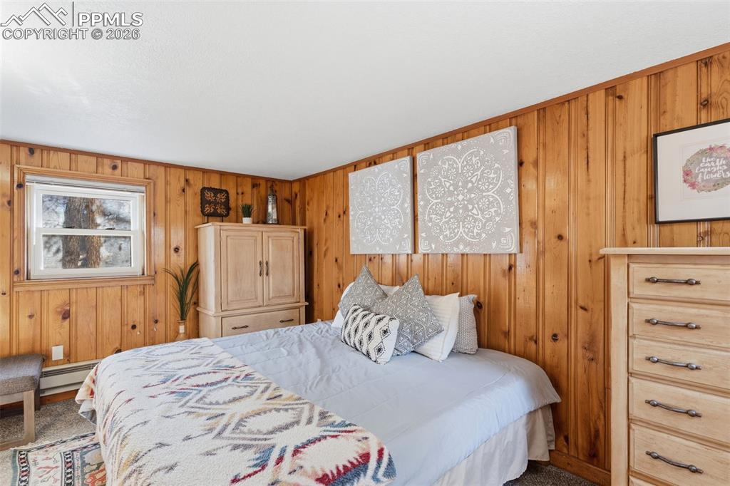 Image 42 of 49: Bedroom