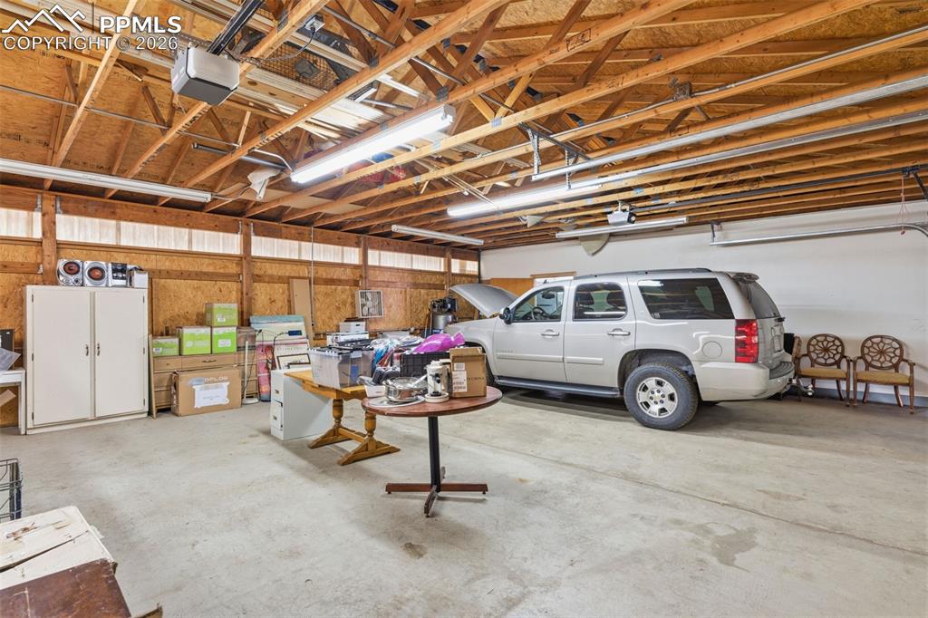 Image 49 of 49: Garage